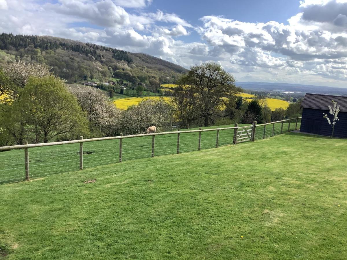 Woodcutters Barn, Overlooking Ledbury & Malvern Hills Exterior photo